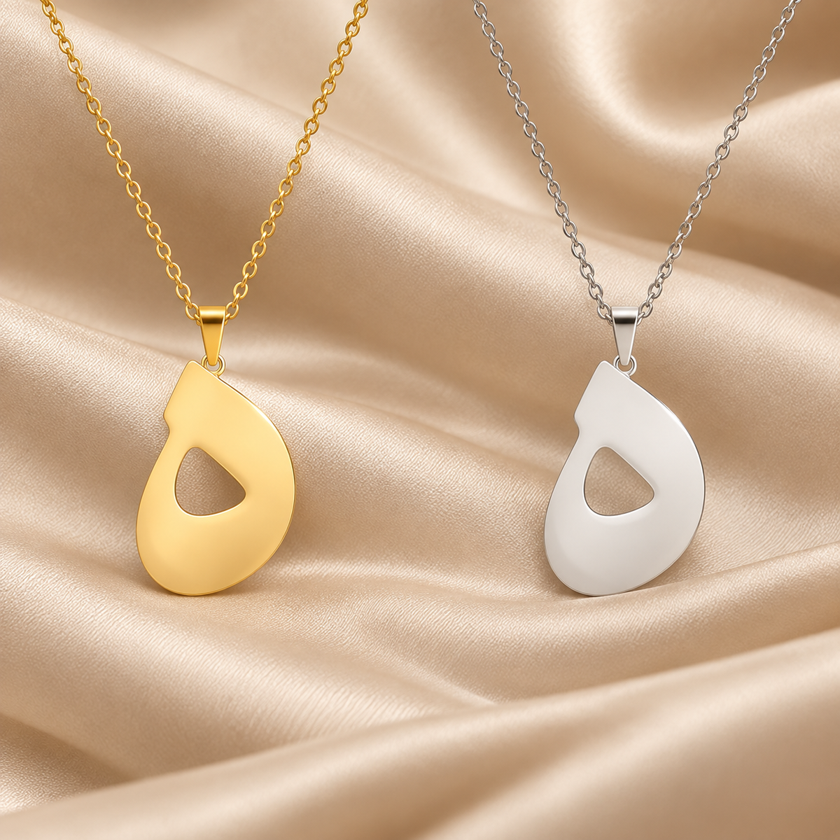 Collier lettre arabe en calligraphie, Maison Ma Foi